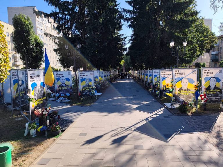 Вічно молоді: День молоді на Алеї Пам’яті